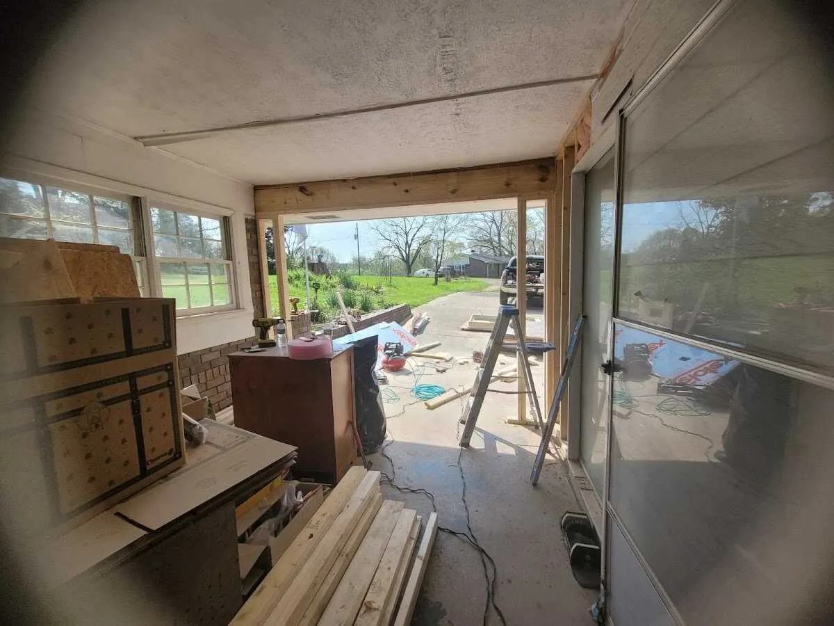 Air movers and dehumidifier for Water Mitigation Services in Mascoutah